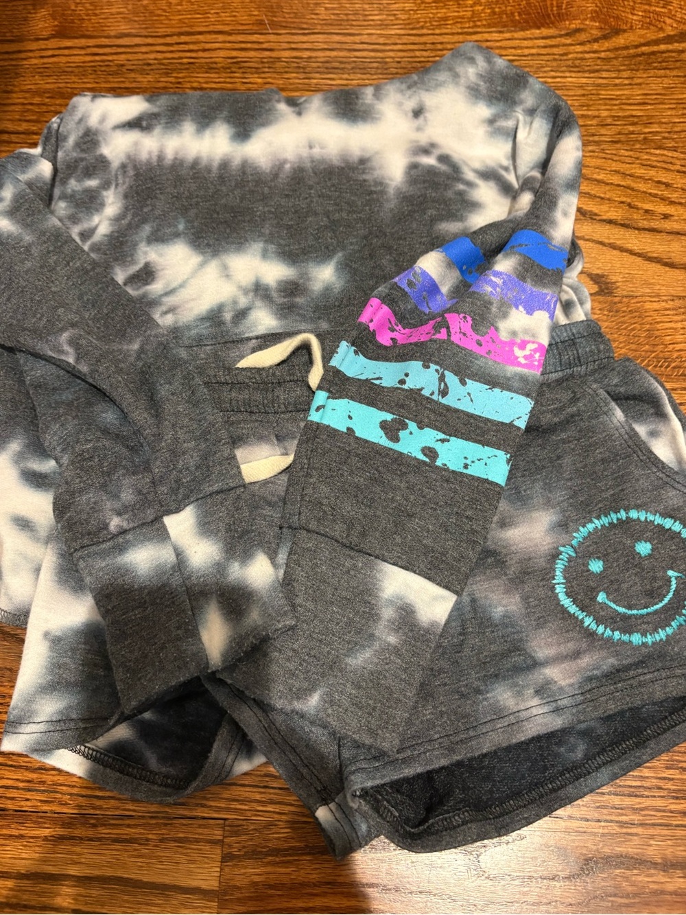Tie-Dye Gray Short and Hoodie Set